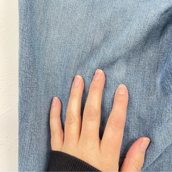 Gap Real Straight Rolled Hem Mid Rise Jeans Womens 26 Blue Denim Distressed - Picture 8 of 13